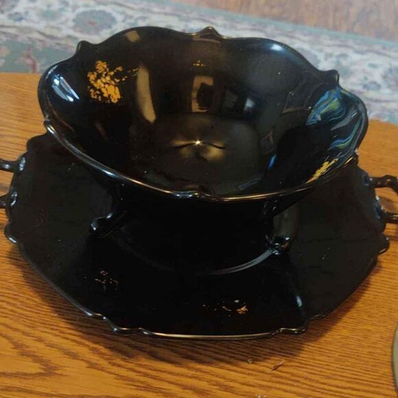 Vintage Black Glass 3 Footed Bowl and Serving Platter - Picture 3 of 10
